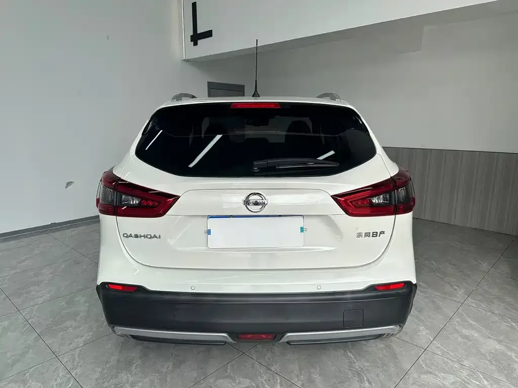 Nissan Qashqai — фото 2