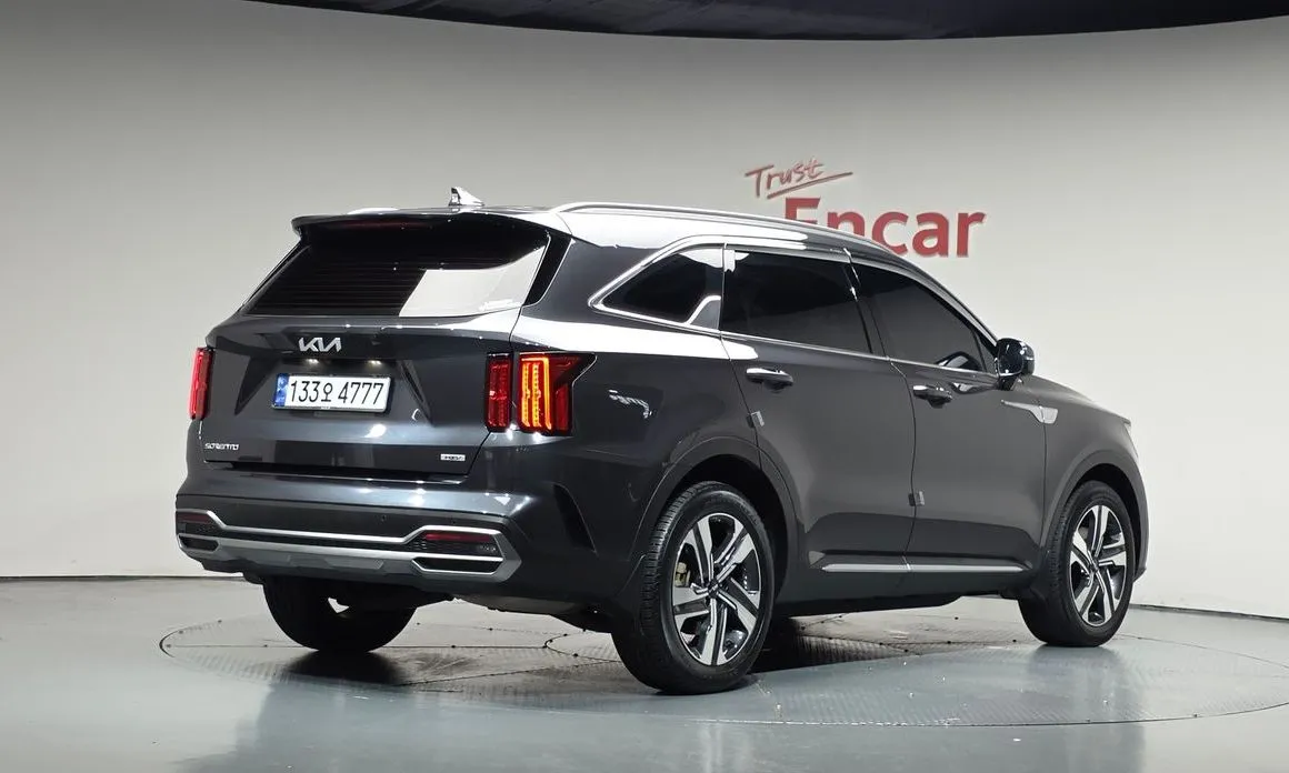 Kia Sorento — фото 4