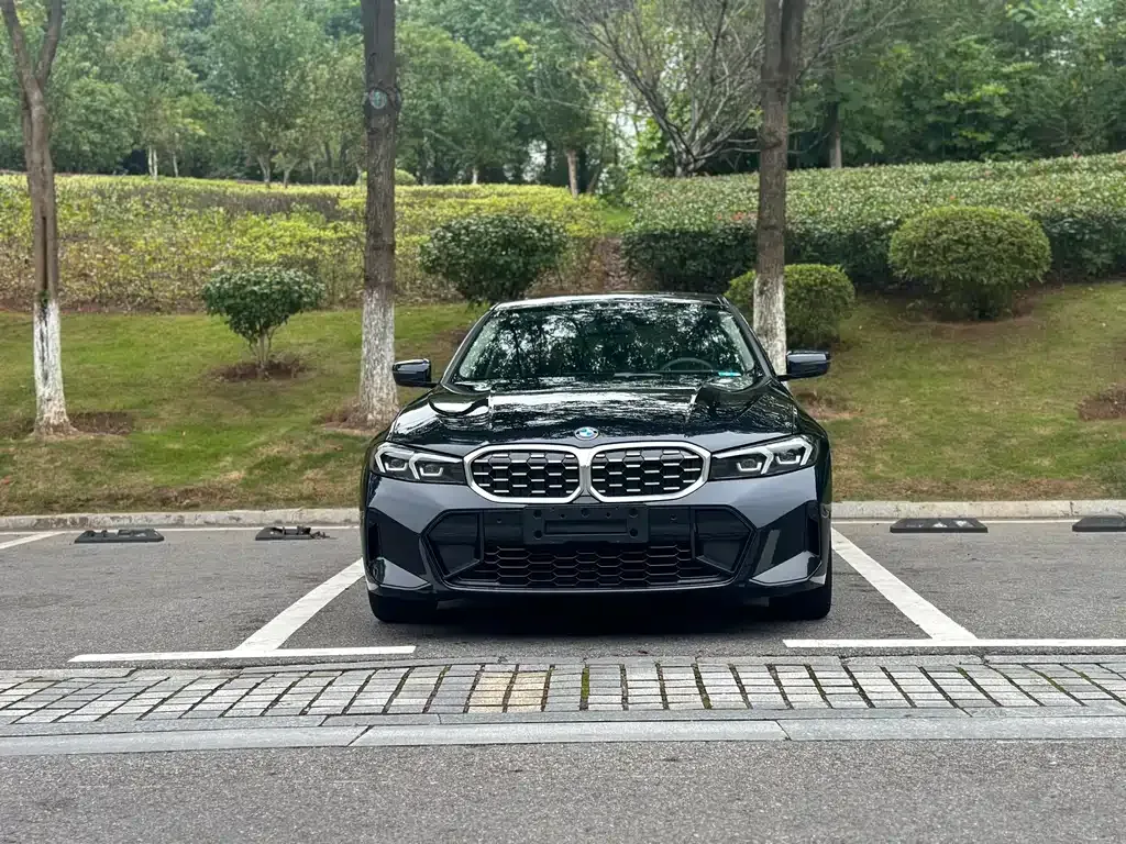 BMW 3 Series — фото 1