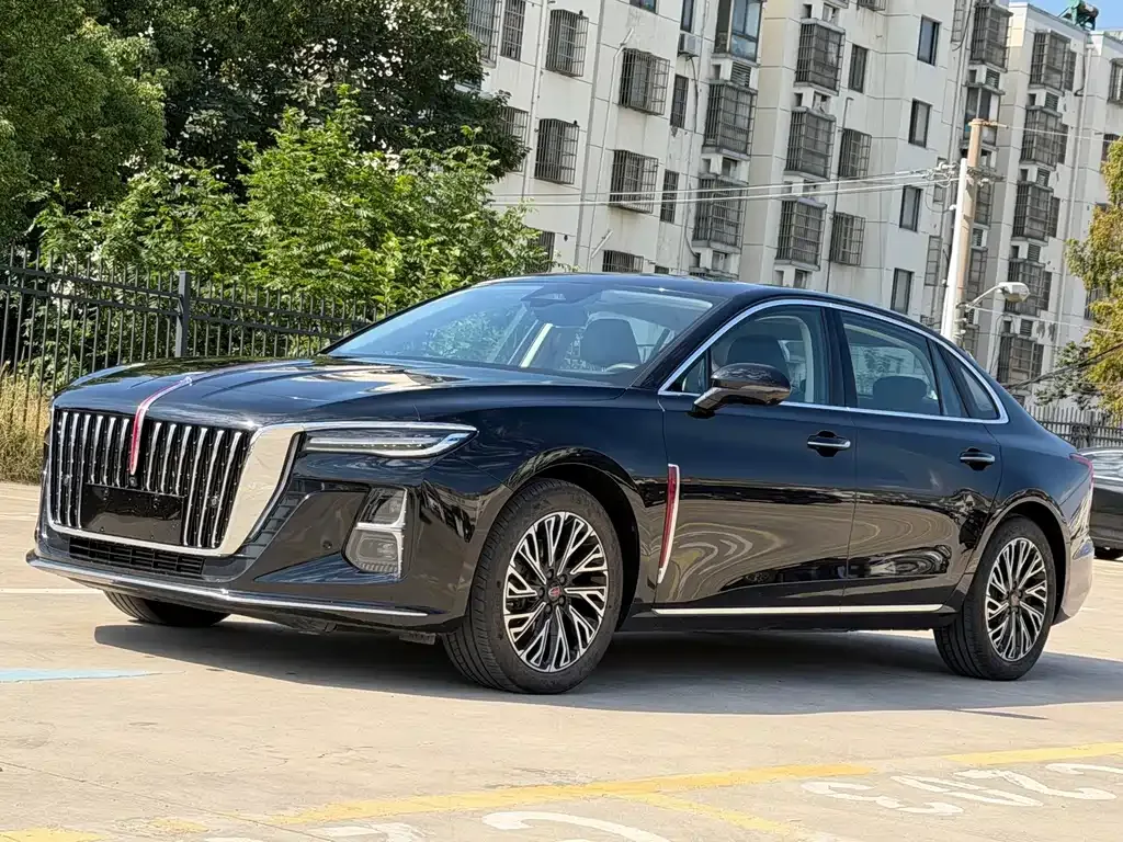Hongqi H5 — фото 1