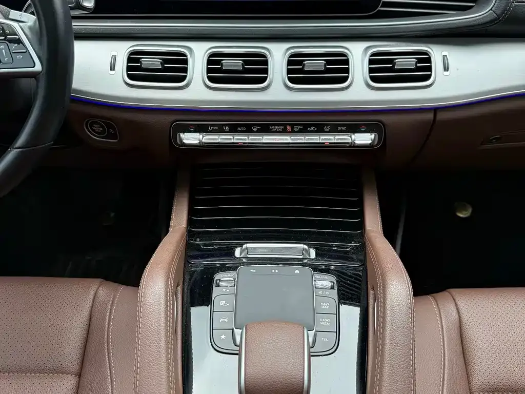 Mercedes-Benz GLS — фото 4