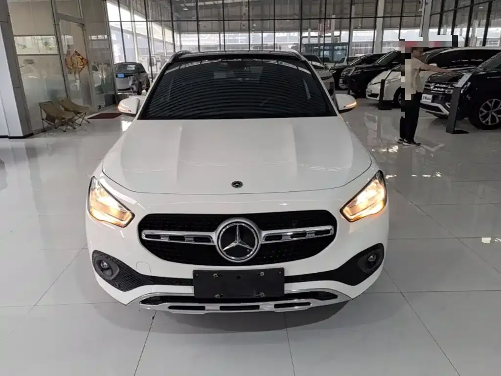Mercedes-Benz GLA — фото 6