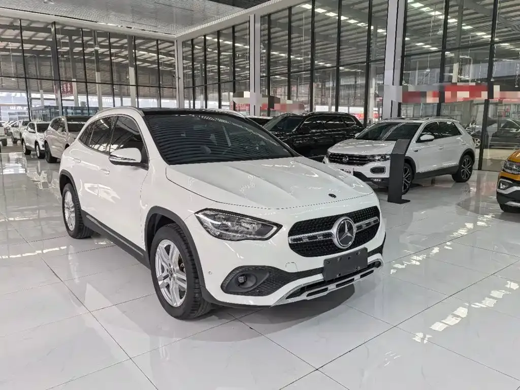 Mercedes-Benz GLA — фото 8