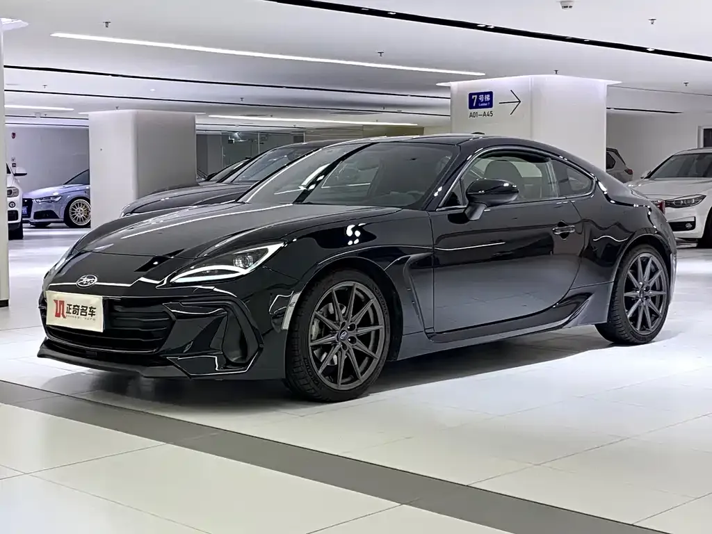 Subaru BRZ — фото 1