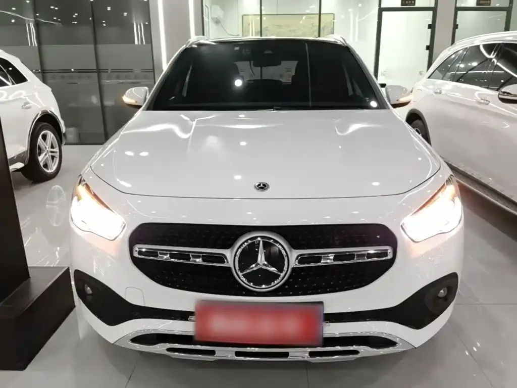 Mercedes-Benz GLA — фото 6