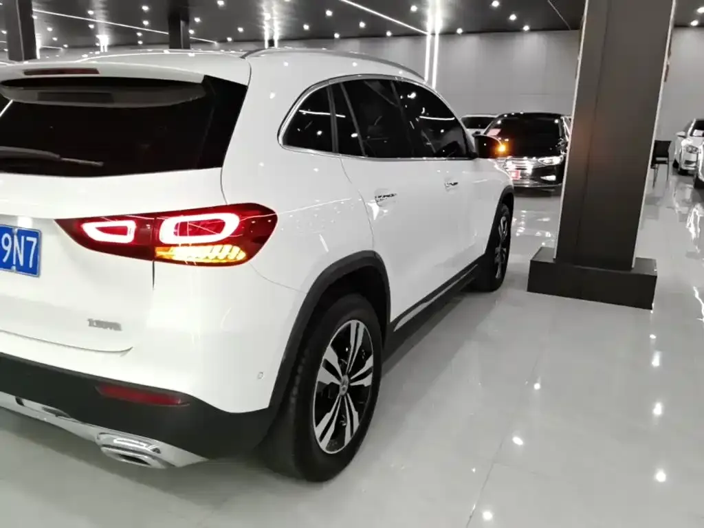 Mercedes-Benz GLA — фото 7
