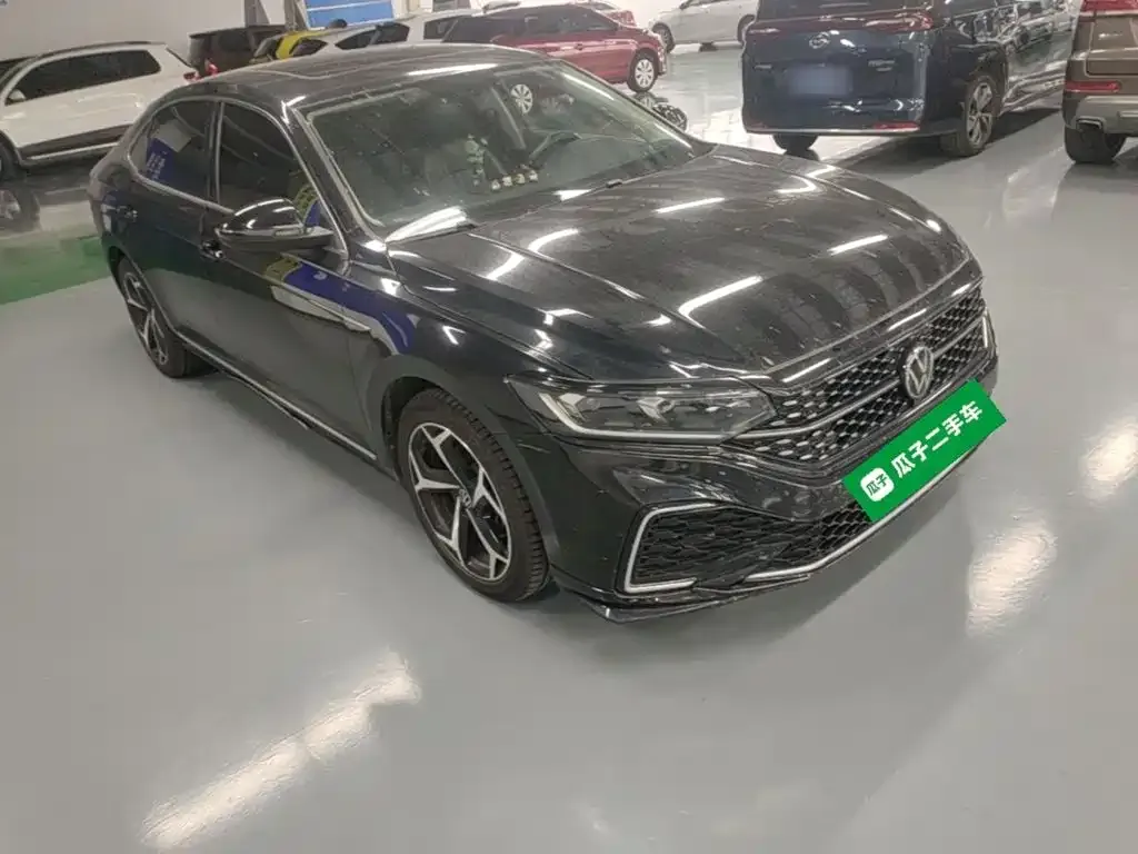 Volkswagen Passat — фото 7