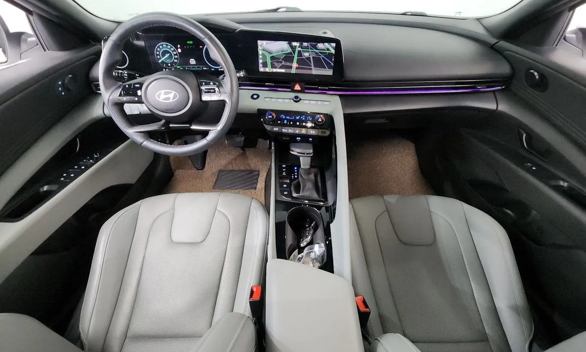 Hyundai AVANTE — фото 4