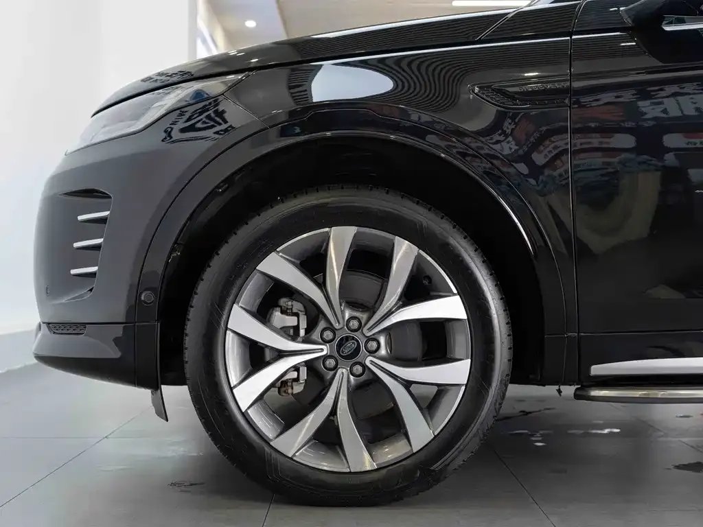 Land Rover Discovery Sport — фото 3