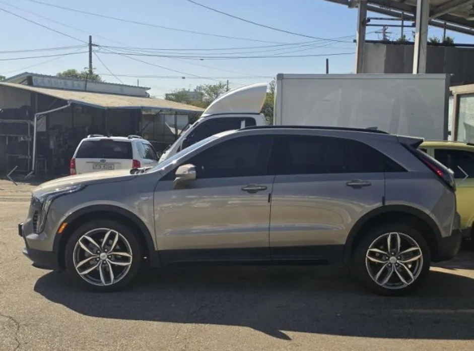 Cadillac XT4 — фото 10