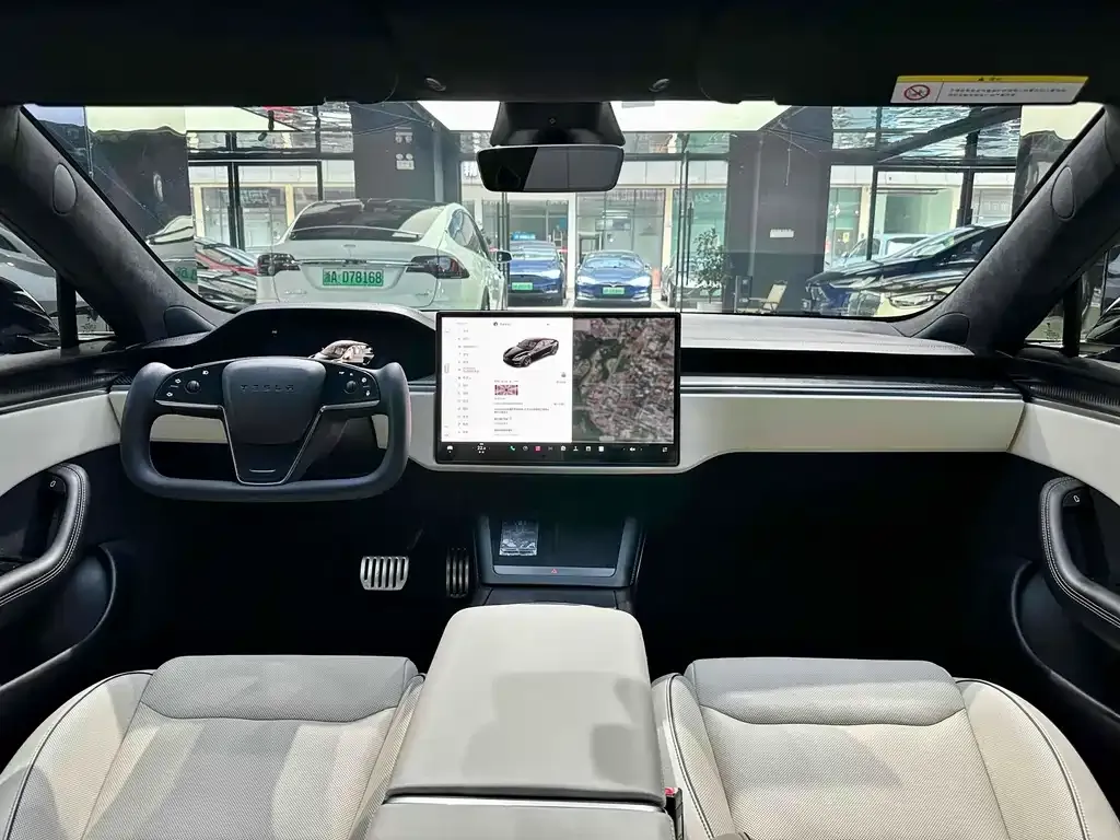 Tesla Model S — фото 5