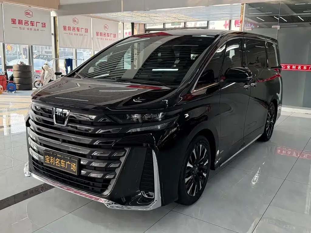 Toyota Vellfire — фото 4