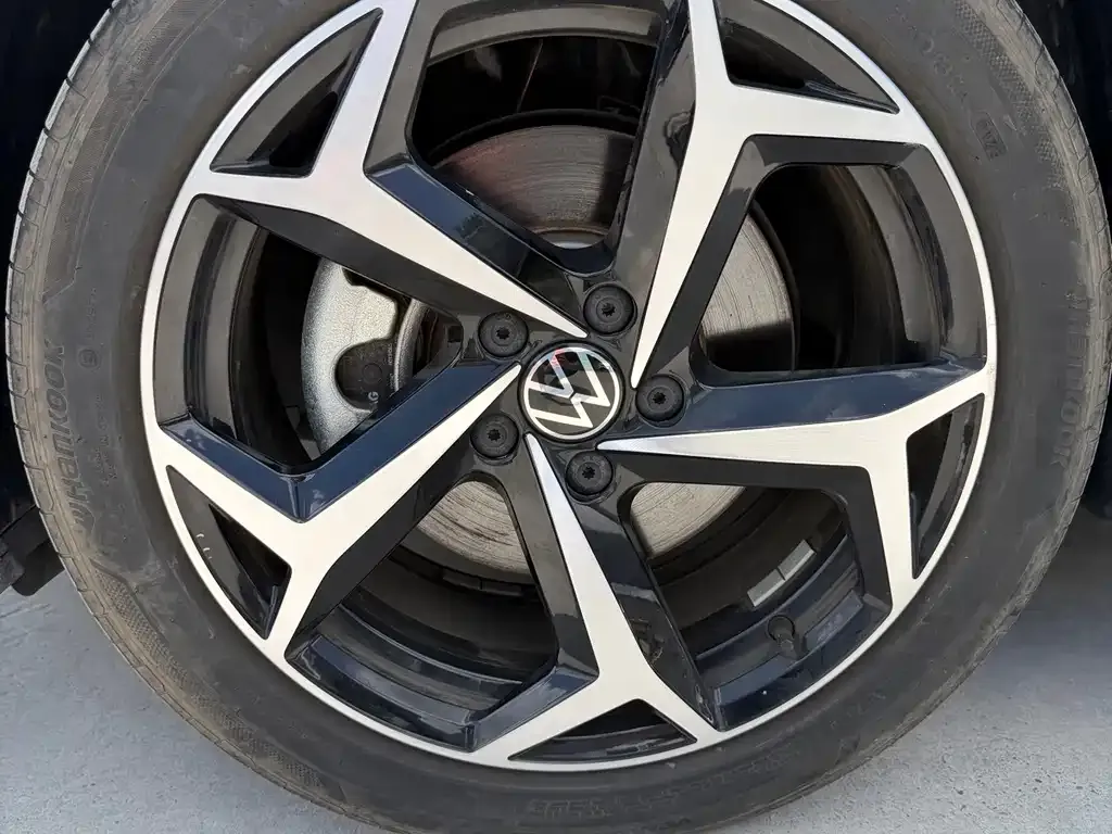 Volkswagen Passat — фото 9
