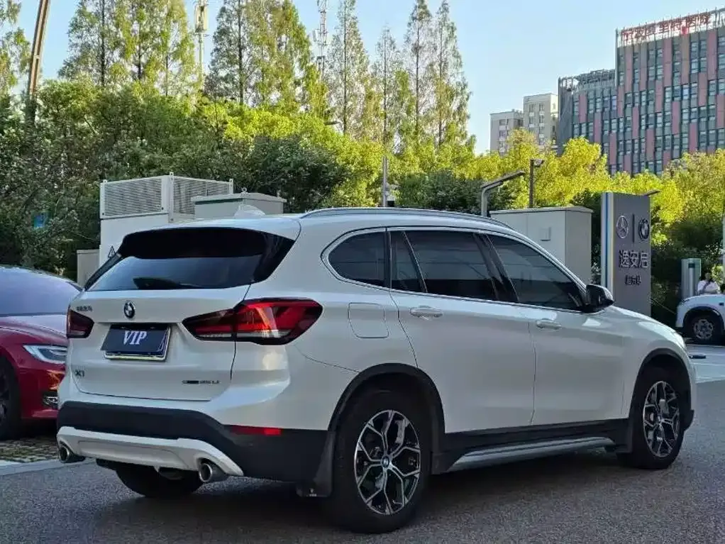 BMW X1 — фото 2