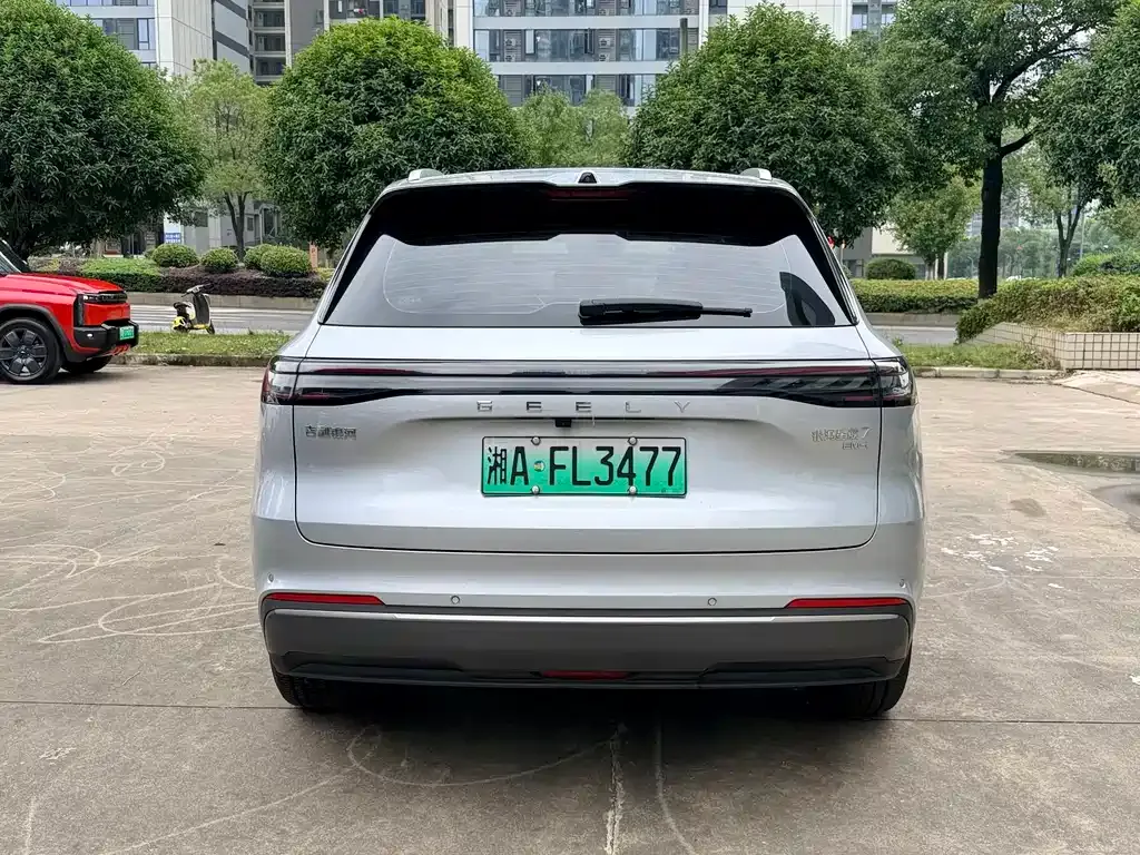 Geely Galaxy Xingjian 7 — фото 4