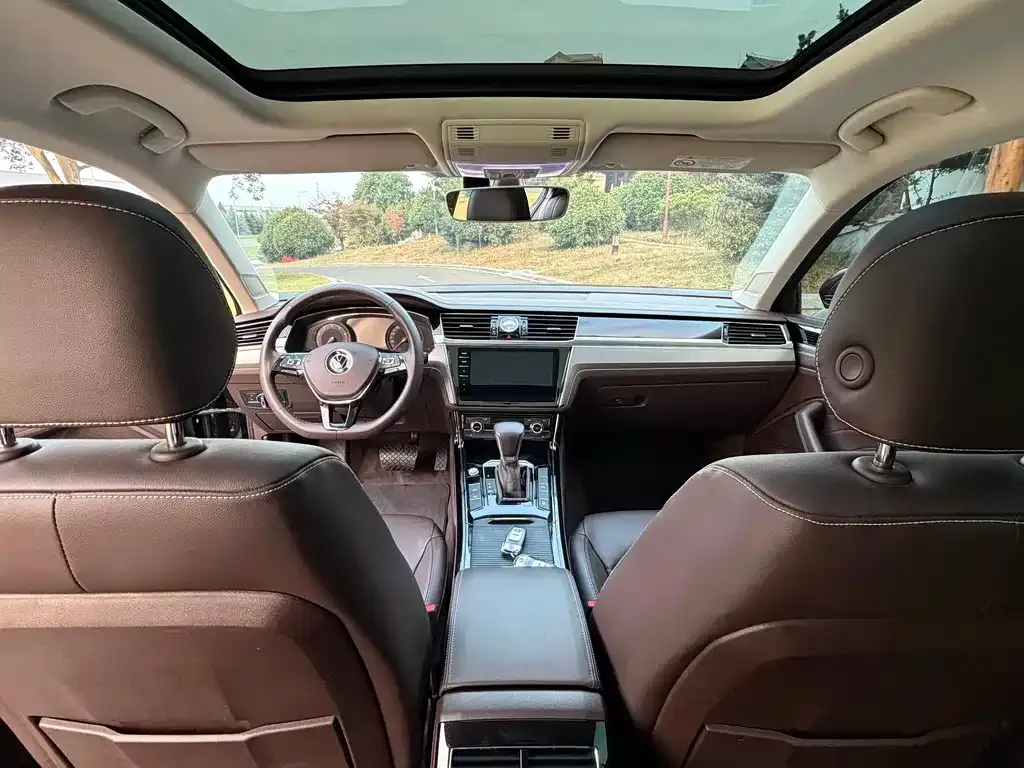 Volkswagen Phideon — фото 2