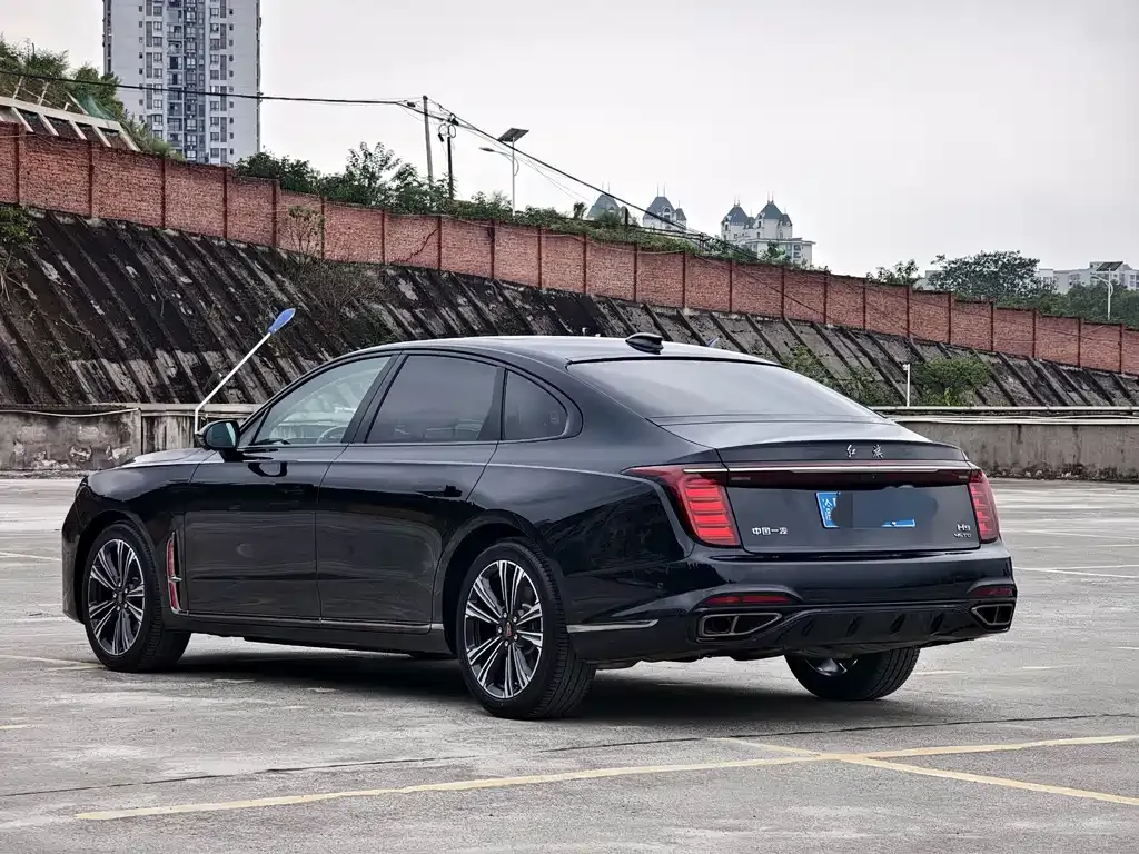 Hongqi H9 — фото 8