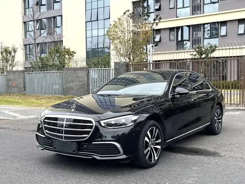 Mercedes-Benz S-Class — фото 1