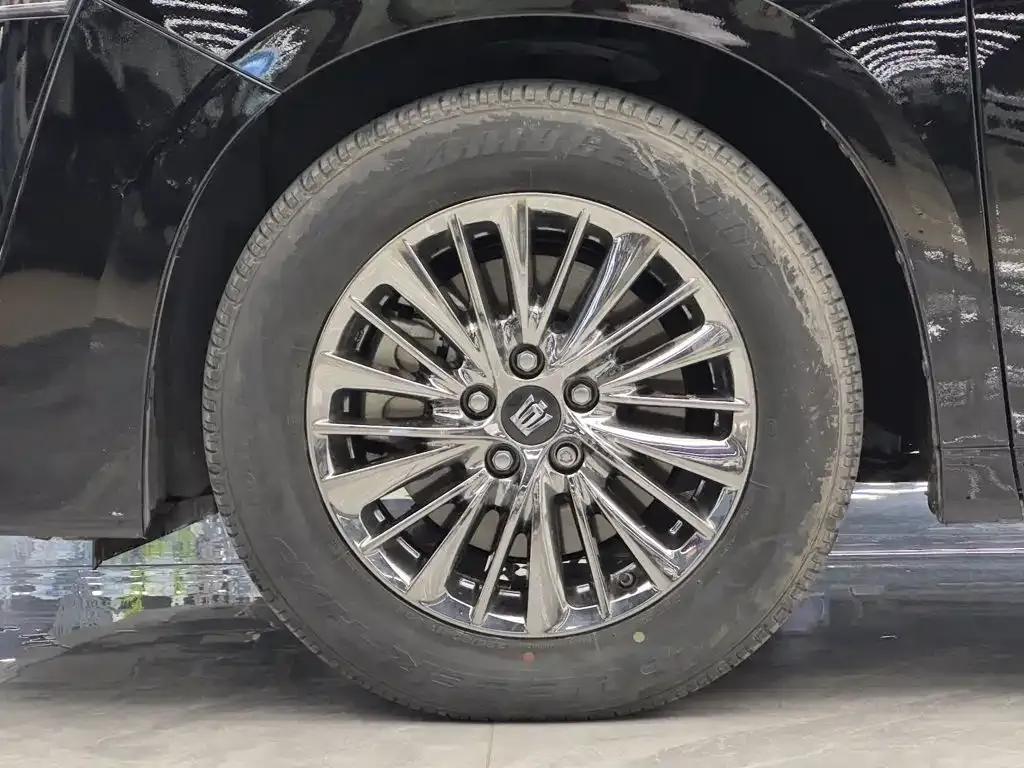 Toyota Vellfire — фото 9