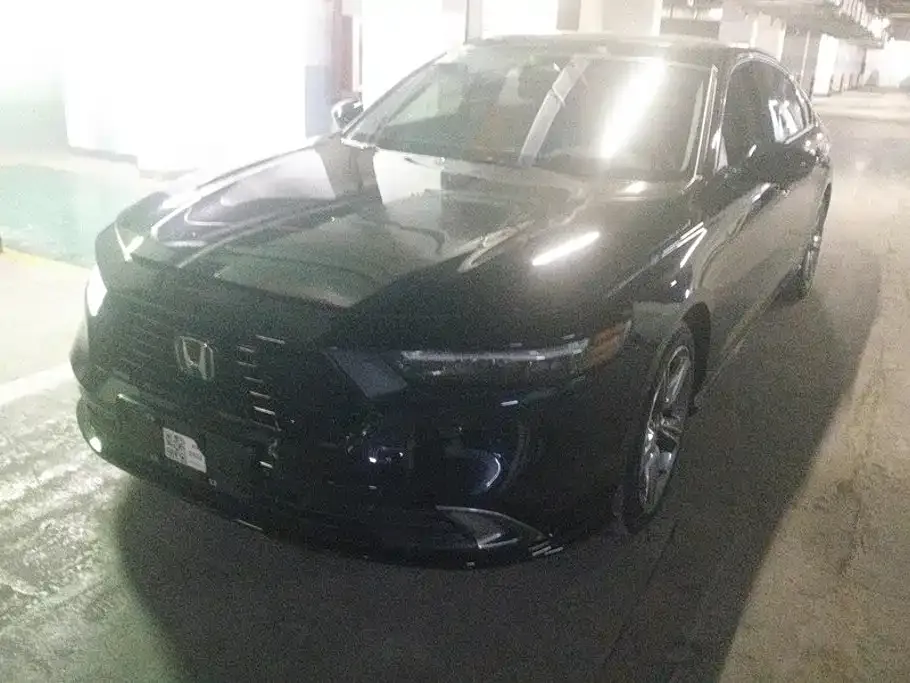 Honda Accord — фото 1