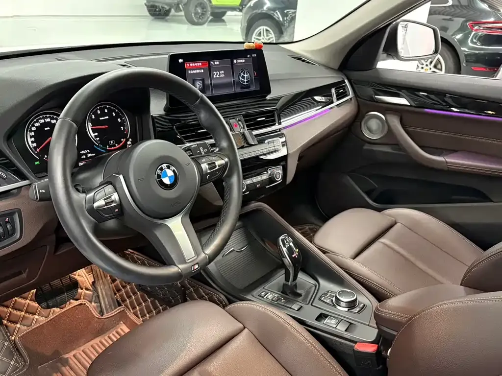 BMW X1 — фото 10