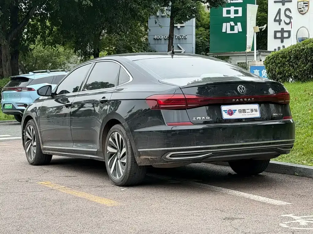 Volkswagen Passat — фото 7