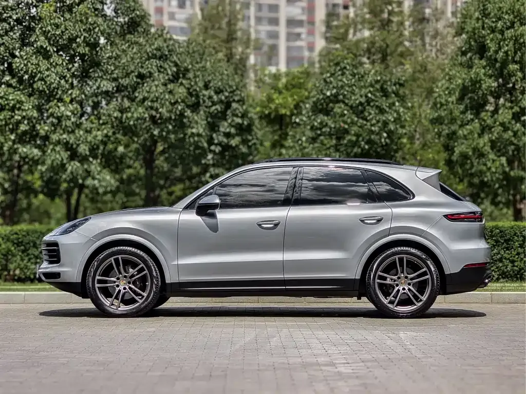 Porsche Cayenne — фото 10