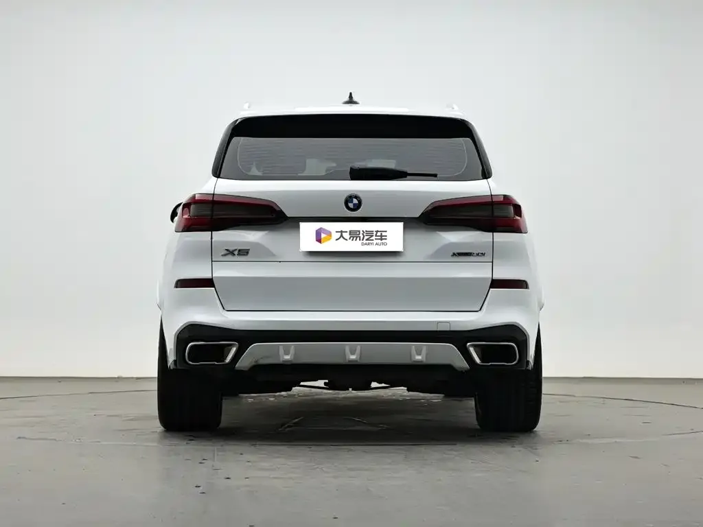 BMW X5 — фото 2
