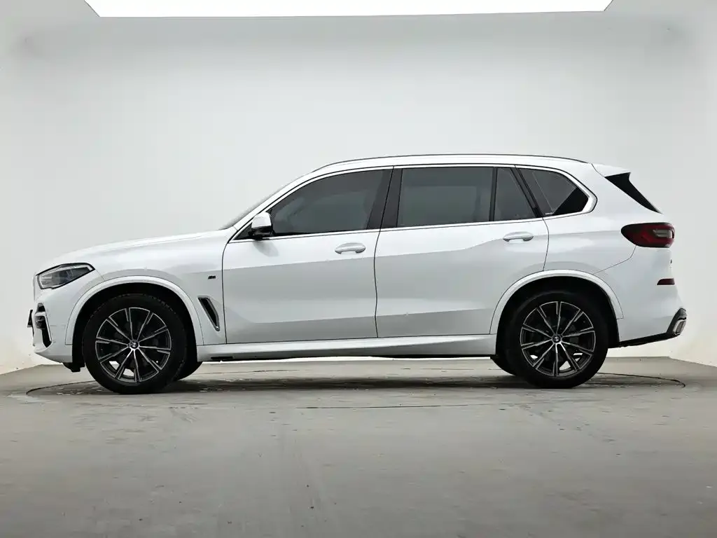 BMW X5 — фото 6