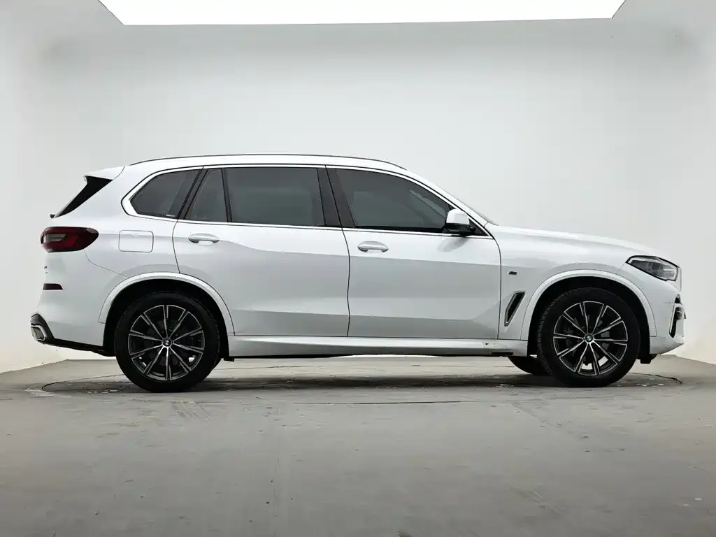 BMW X5 — фото 7