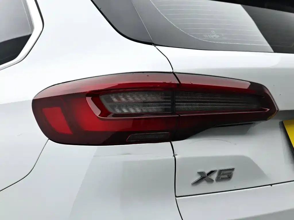 BMW X5 — фото 8