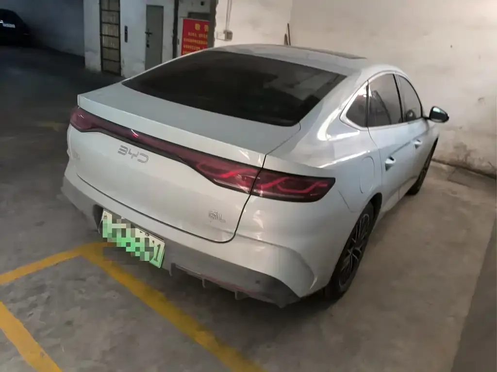 BYD Qin L — фото 5