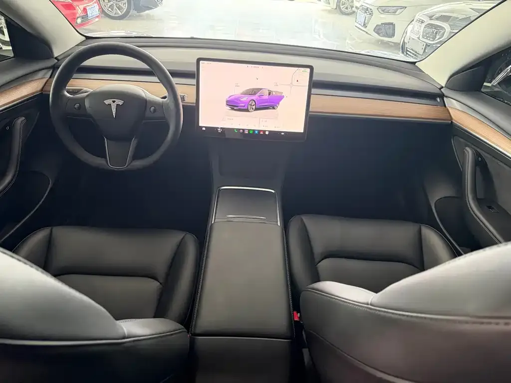 Tesla Model 3 — фото 5