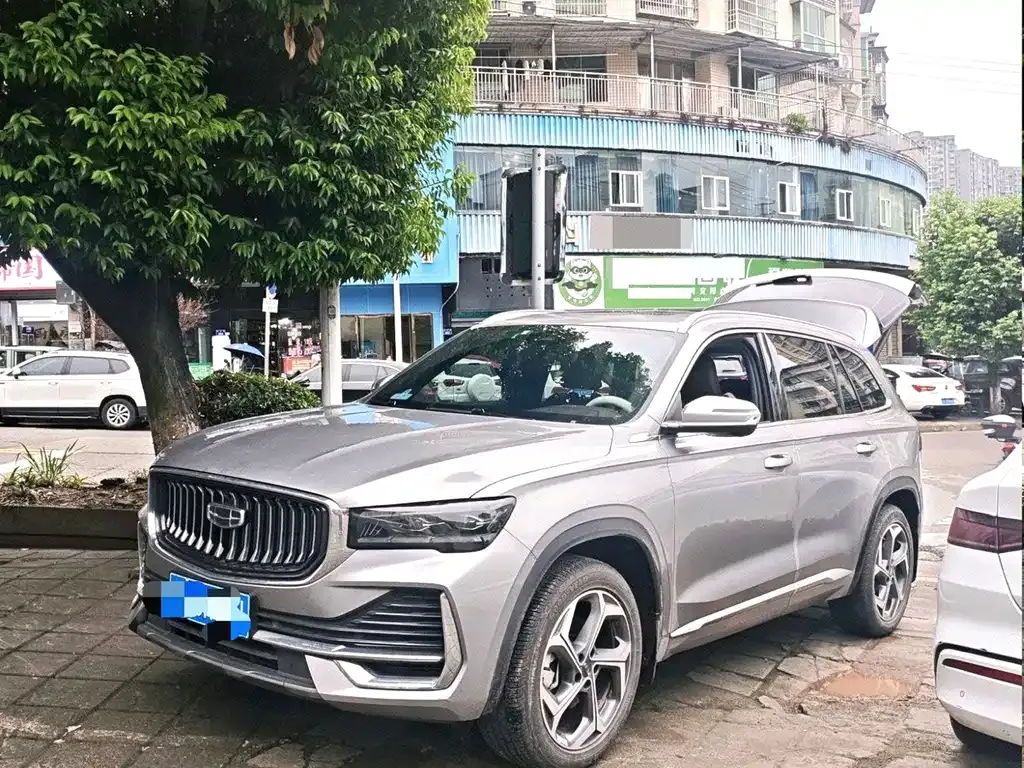 Geely Xingyue L — фото 1