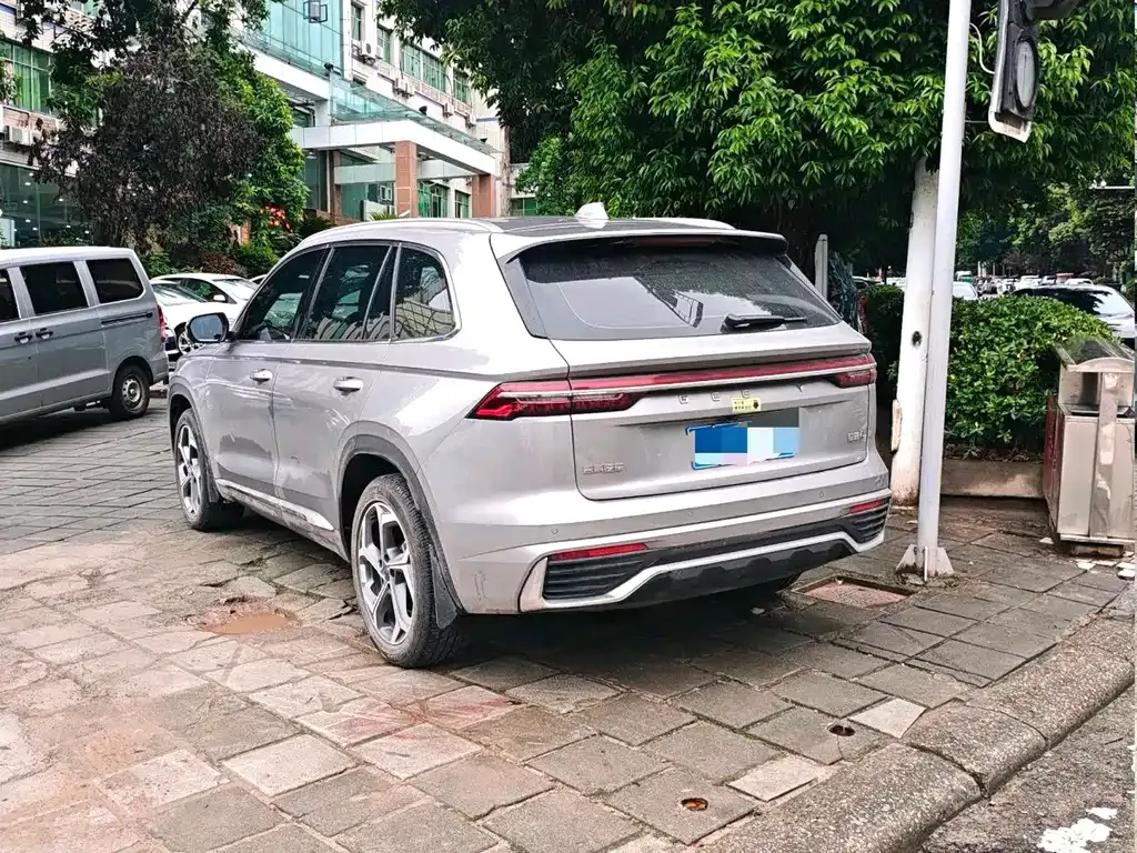 Geely Xingyue L — фото 4