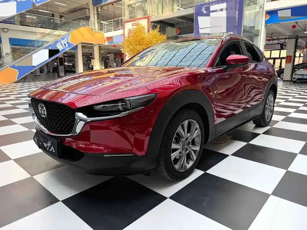 Mazda CX-30 — фото 1