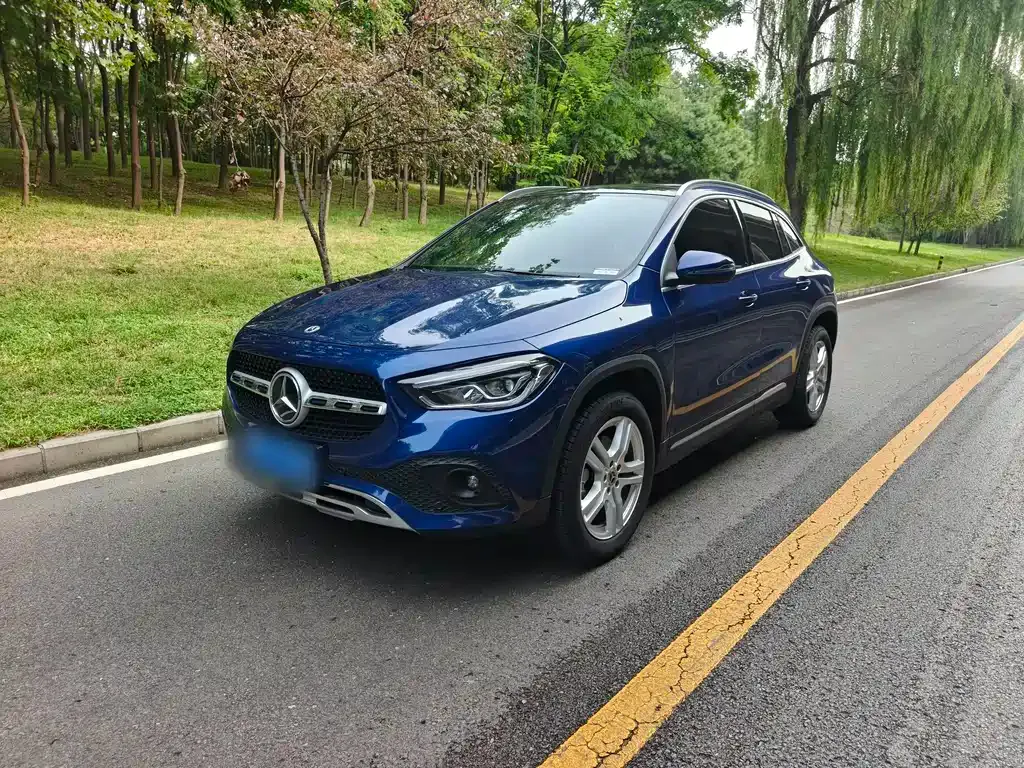 Mercedes-Benz GLA — фото 1