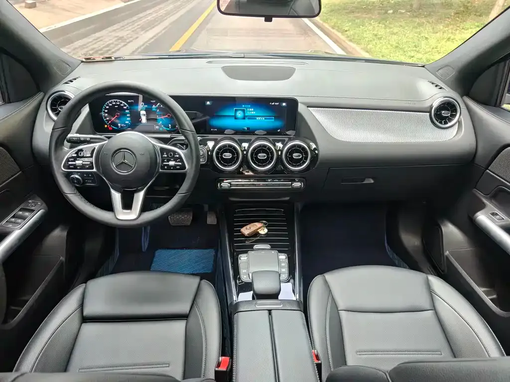 Mercedes-Benz GLA — фото 8