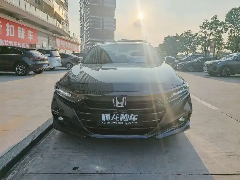 Honda Accord — фото 3
