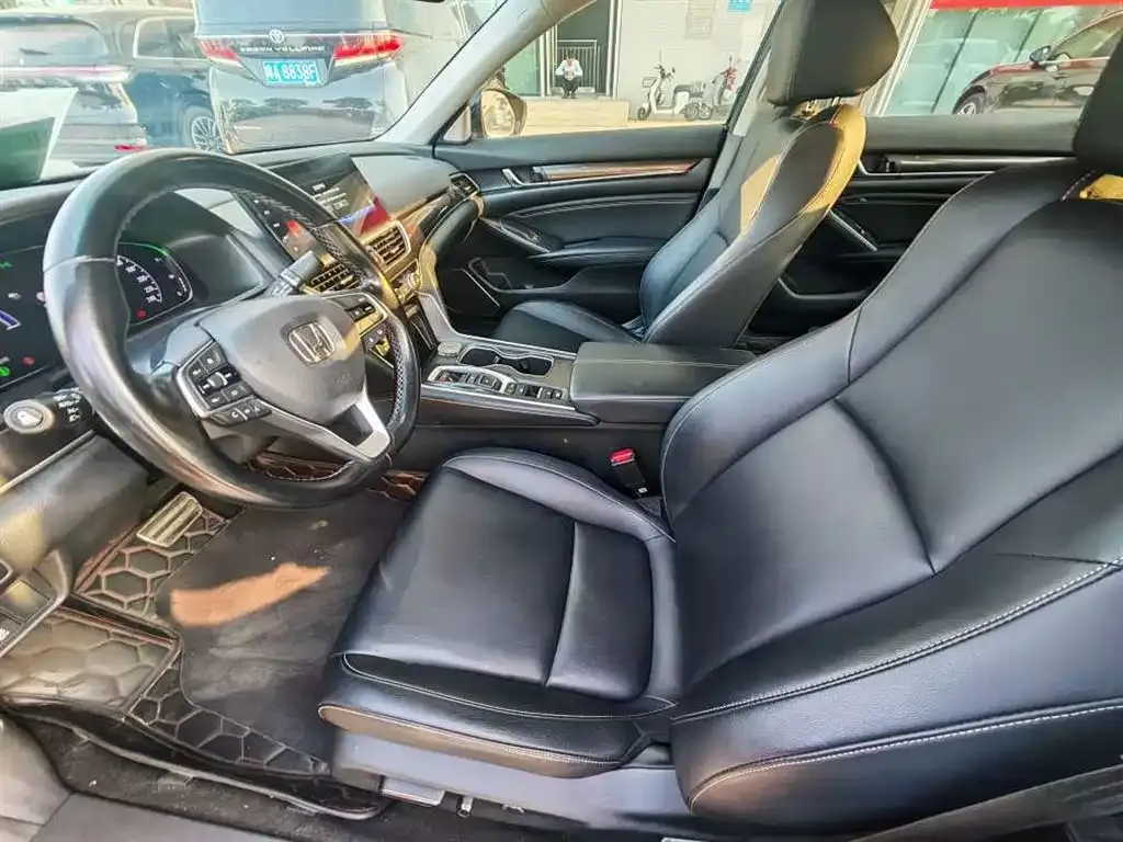Honda Accord — фото 2