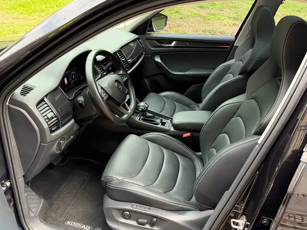 Skoda Kodiaq GT — фото 8