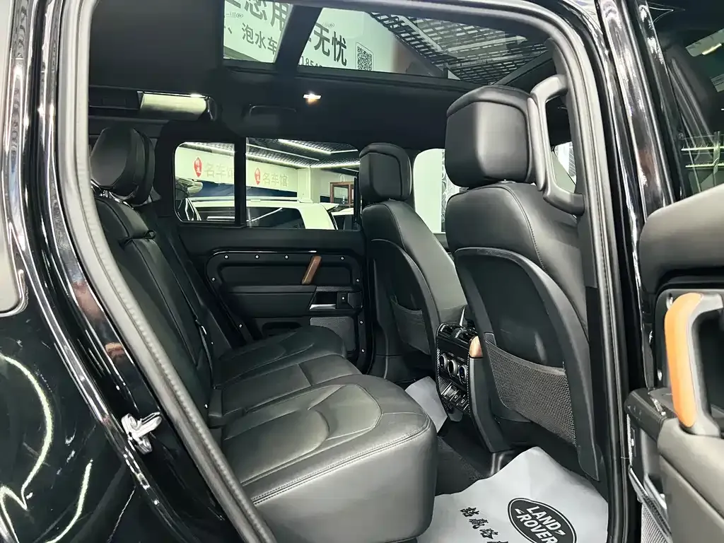 Land Rover Defender — фото 8