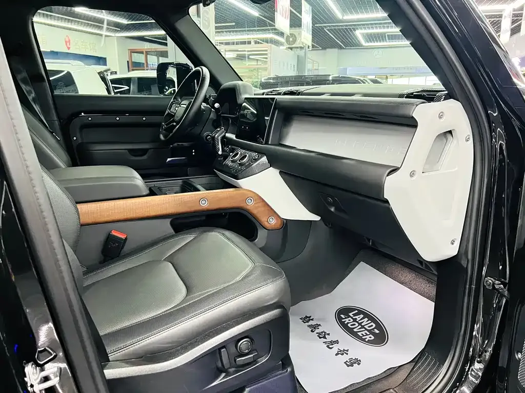 Land Rover Defender — фото 3