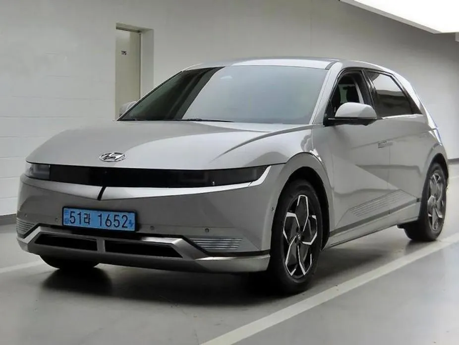 Hyundai Ioniq5 — фото 1