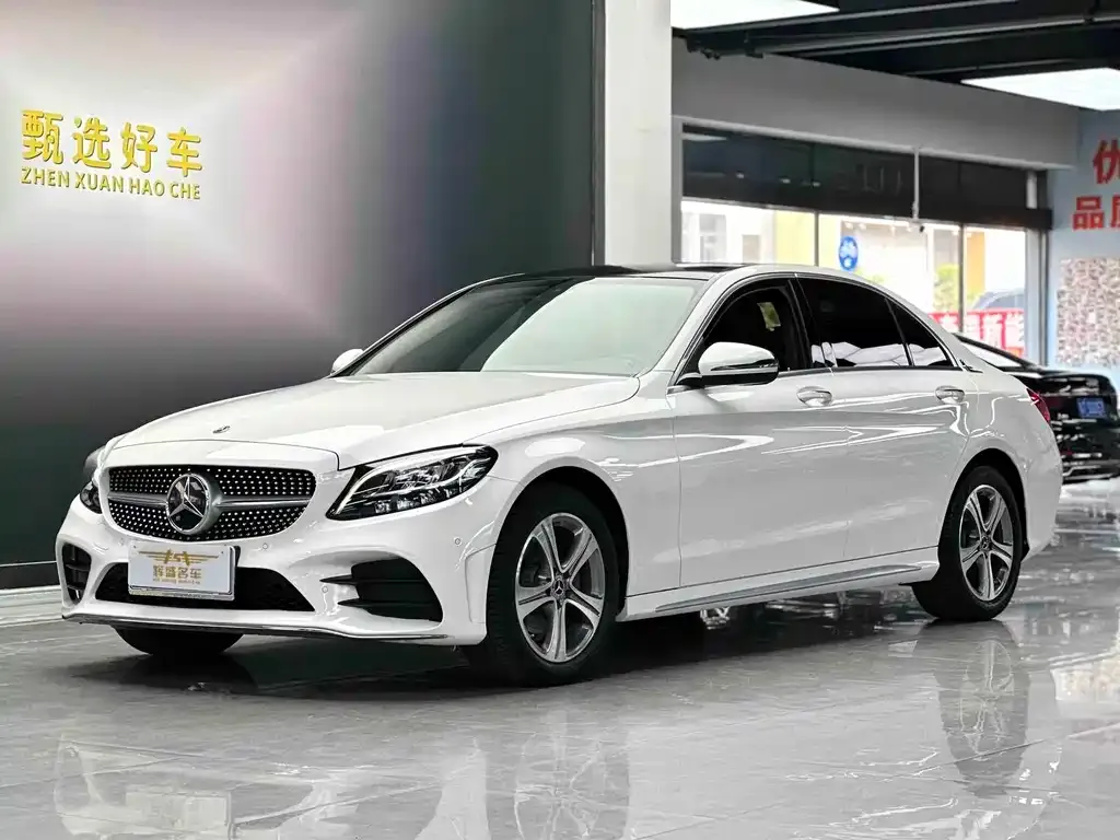 Mercedes-Benz C-Class — фото 1