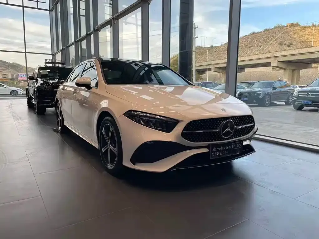 Mercedes-Benz A-Class — фото 6