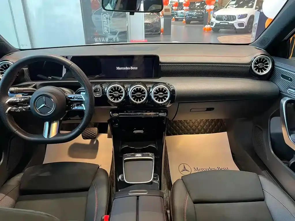Mercedes-Benz A-Class — фото 10