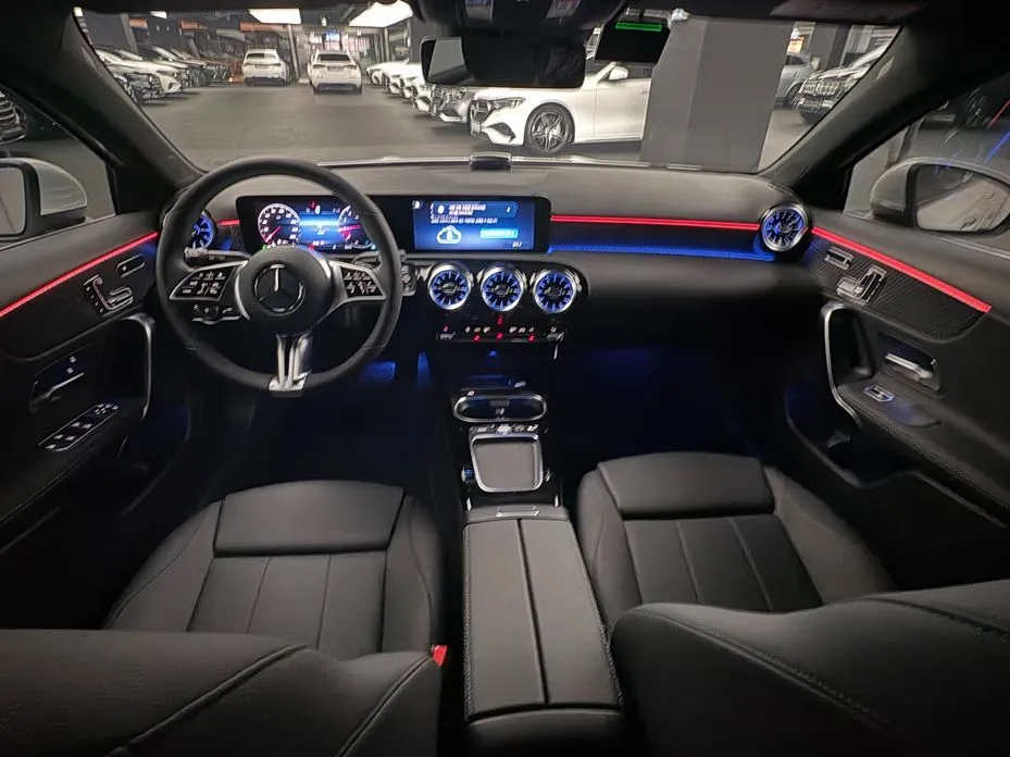 Mercedes-Benz A-Class — фото 9