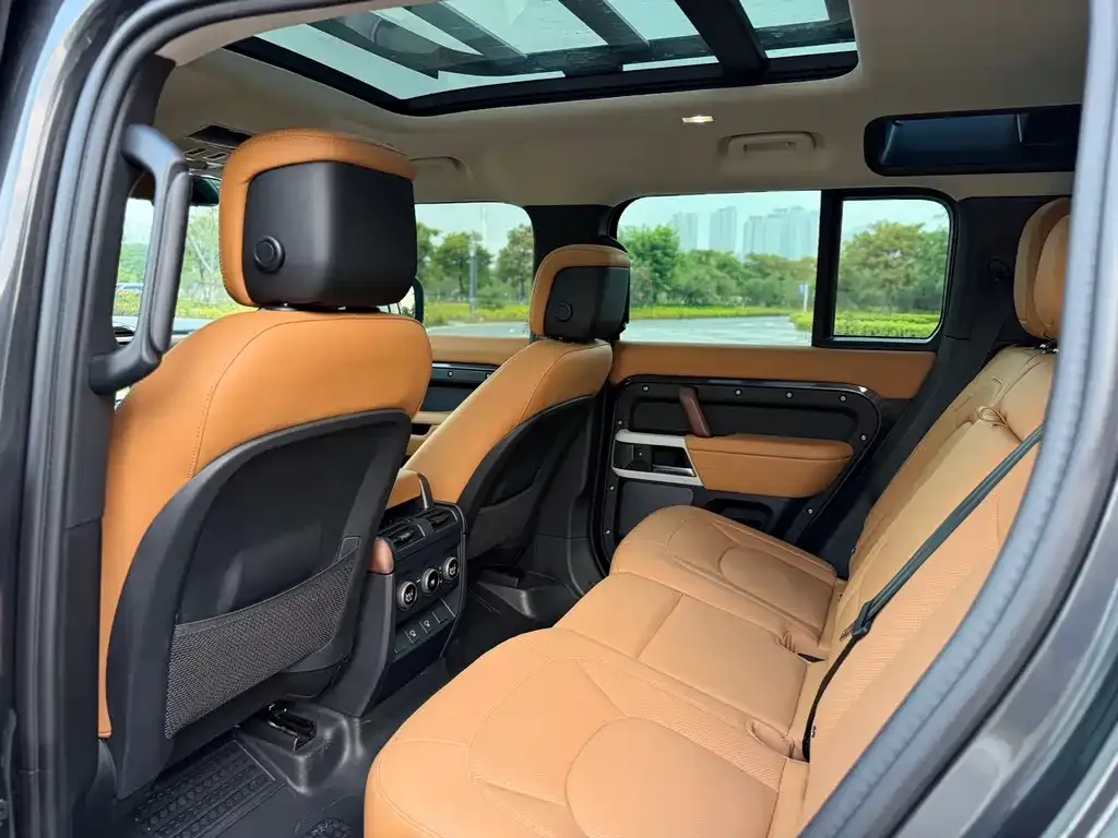 Land Rover Defender — фото 2