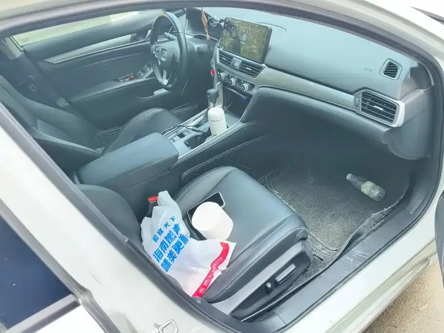 Honda Accord — фото 2